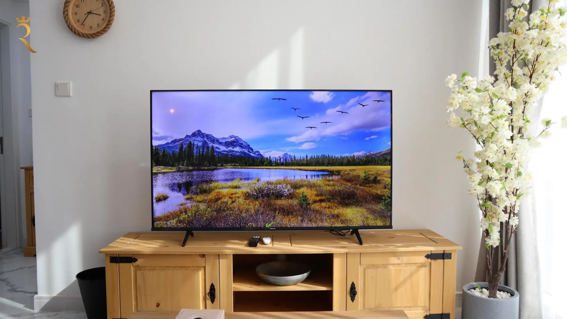 Grandiose Getaway Serene 1Br Oasis Apartment