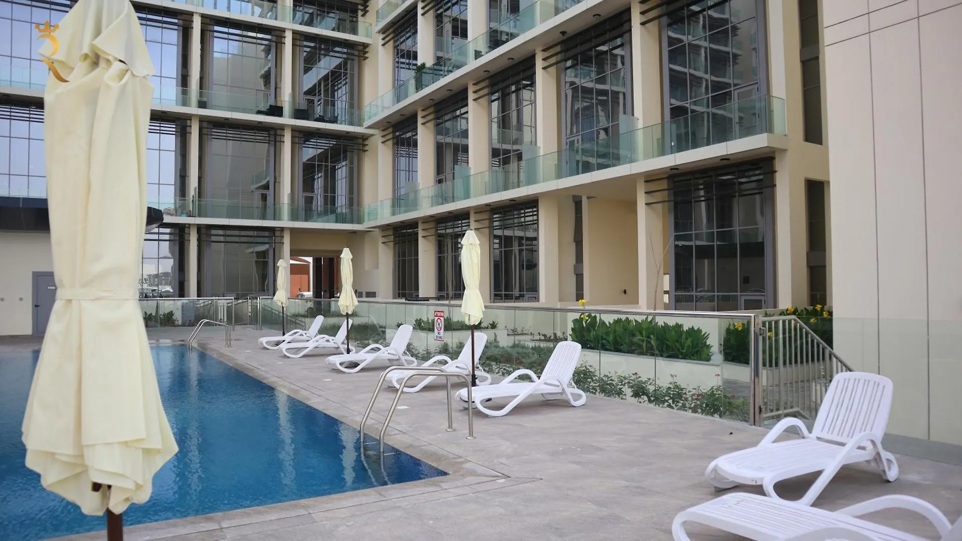 Grandiose Getaway Serene 1Br Oasis Apartment 아랍에미리트