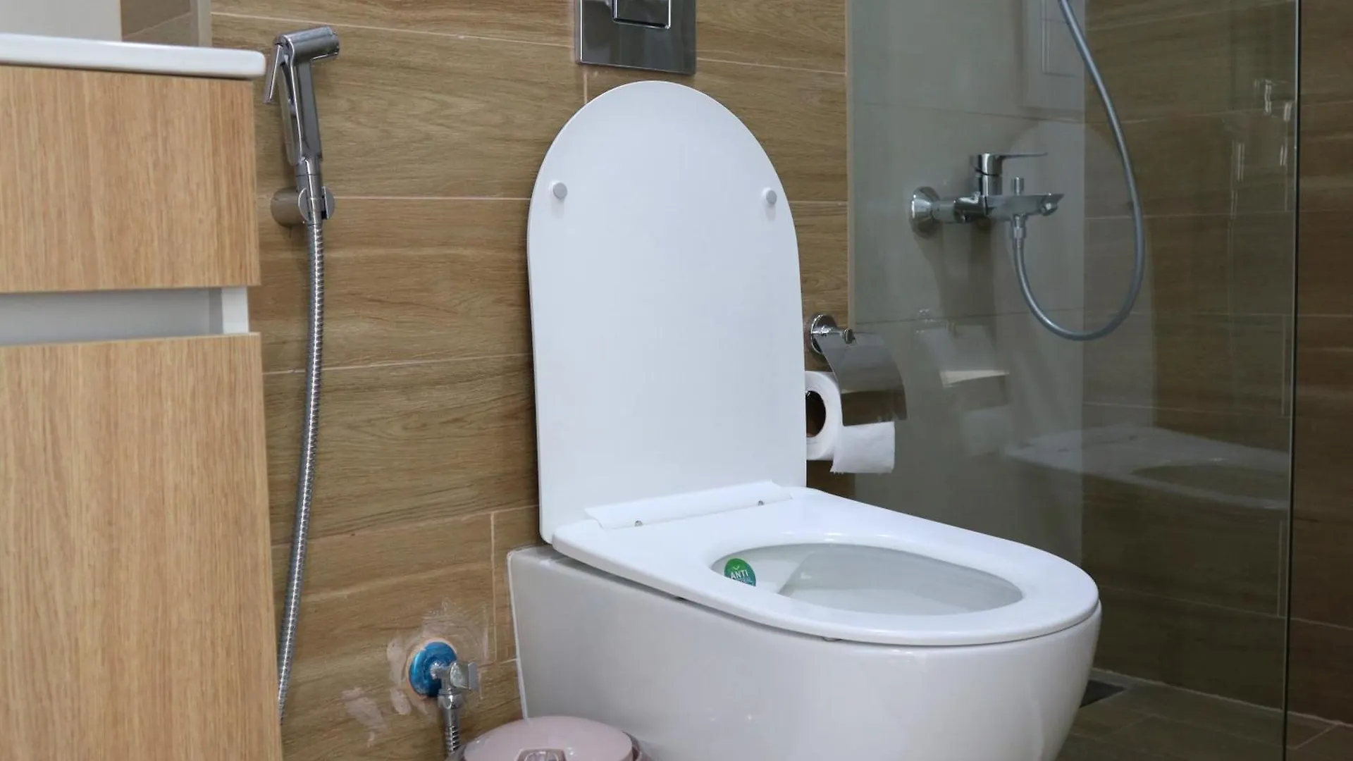 Grandiose Getaway Serene 1Br Oasis Apartment  아부다비