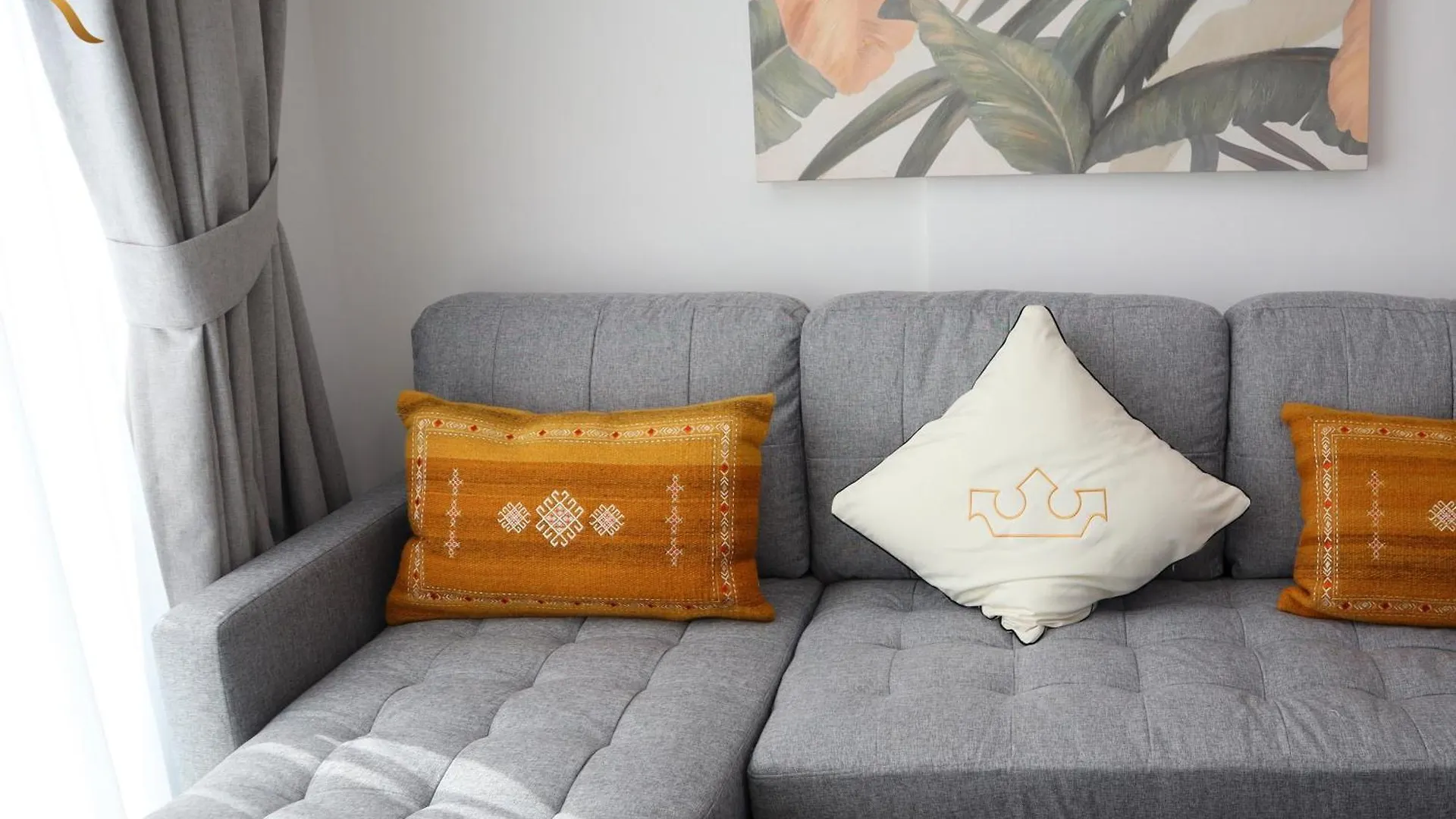 Grandiose Getaway Serene 1Br Oasis Apartment 아랍에미리트